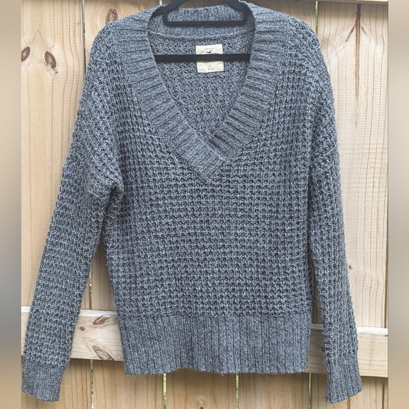 Hollister Waffle Knit Long Sleeve Sweater - Picture 4 of 6